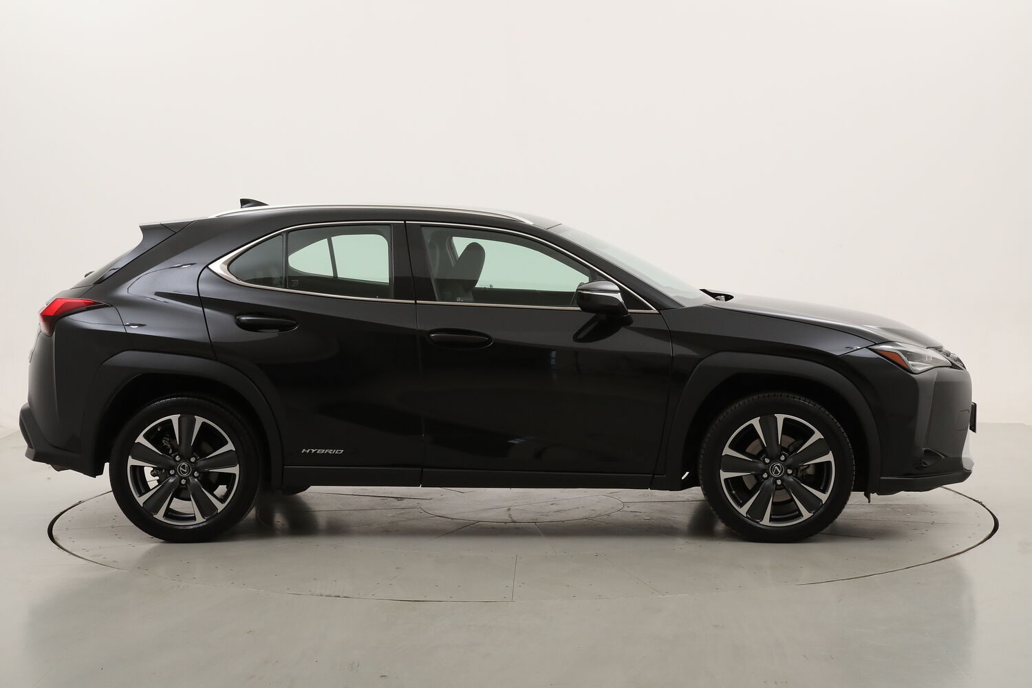 Lexus UX Hybrid Executive usata del 2021 con 51.705 km