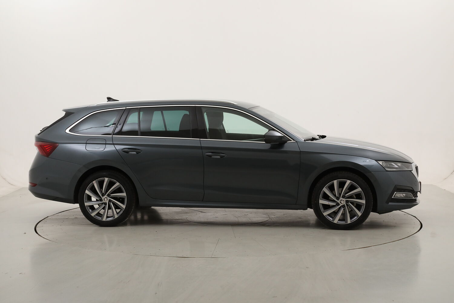 Skoda Octavia Wagon Style usata del 2021 con 97.368 km
