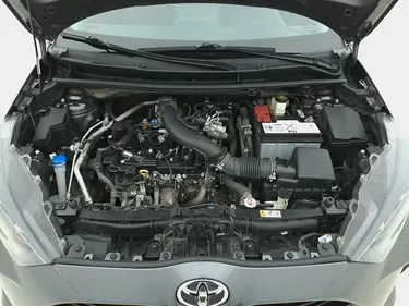 Toyota Yaris Active 1.0 Benzina 72CV Manuale Vano motore