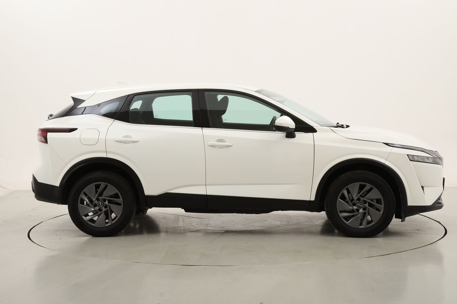 Nissan Qashqai MHEV Business Xtronic usata del 2023 con 36.819 km
