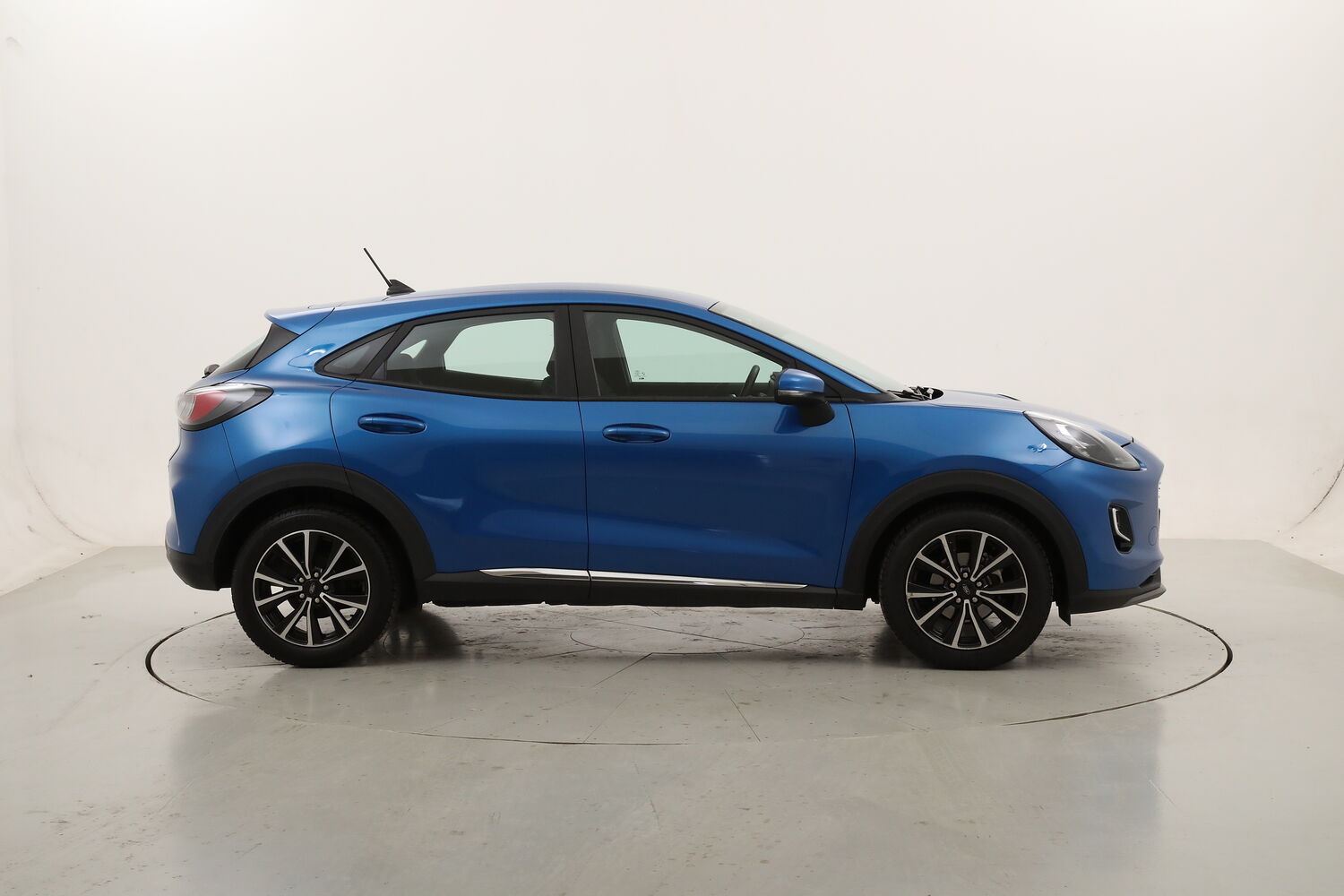 Ford Puma Hybrid Titanium Auto usata del 2021 con 65.695 km