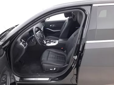 BMW Serie 3 318d 48V Touring Luxury 2.0 Mild Hybrid 150CV Automatico Sedili