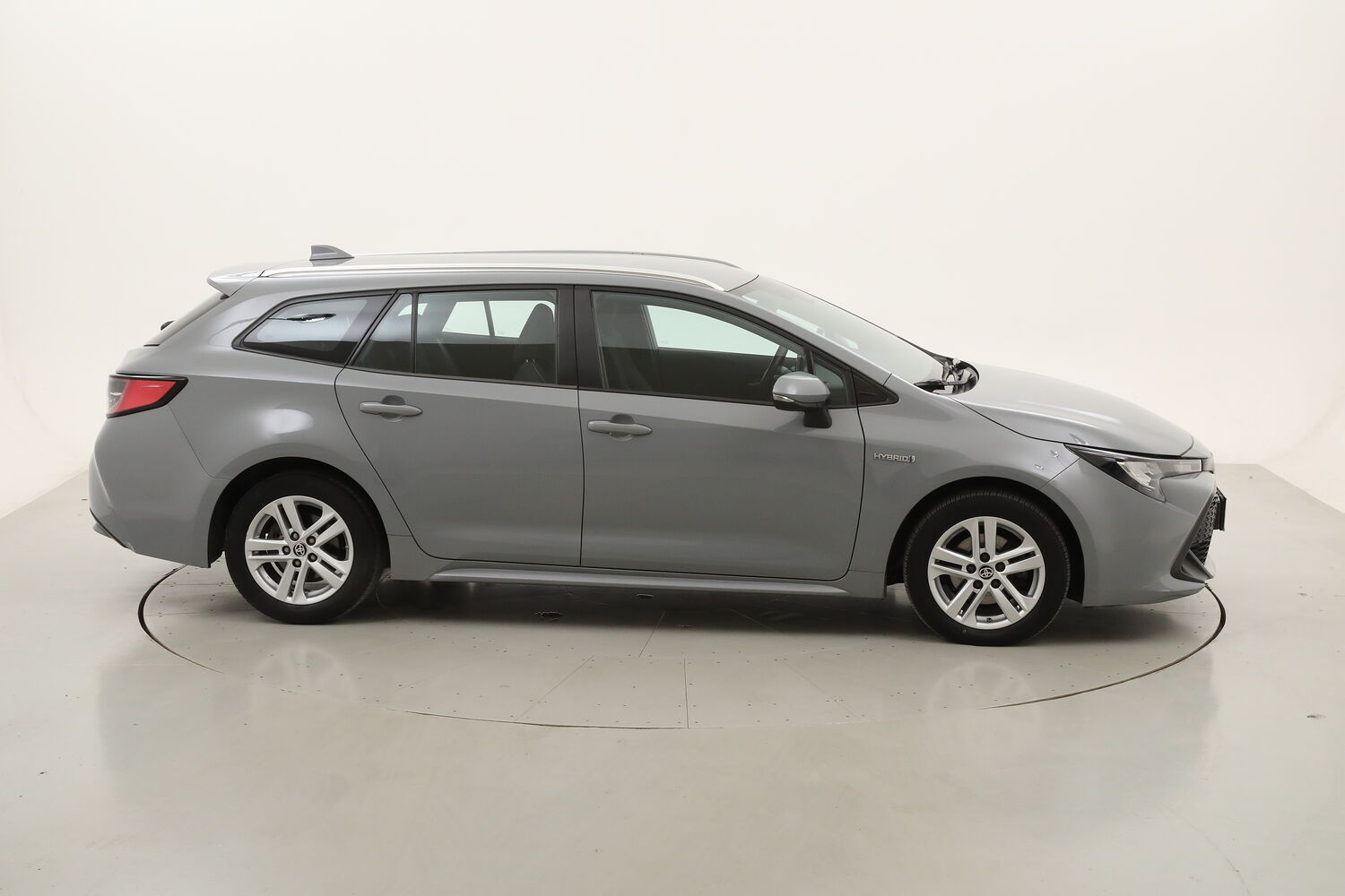 Toyota Corolla TS Hybrid Business usata del 2021 con 67.828 km