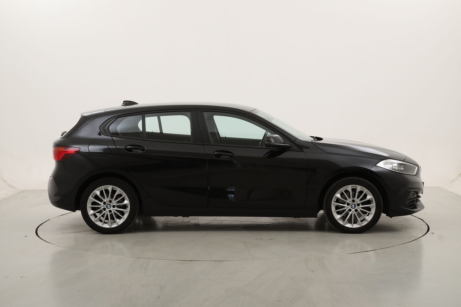 BMW Serie 1 116d Advantage usata del 2022 con 116.285 km