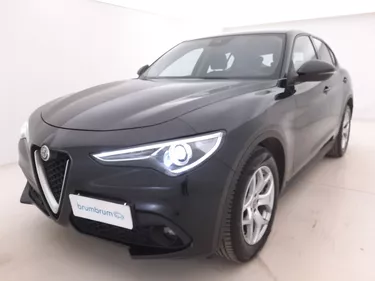 Alfa Romeo Stelvio Business AT8 2.1 Diesel 160CV Automatico Visione frontale