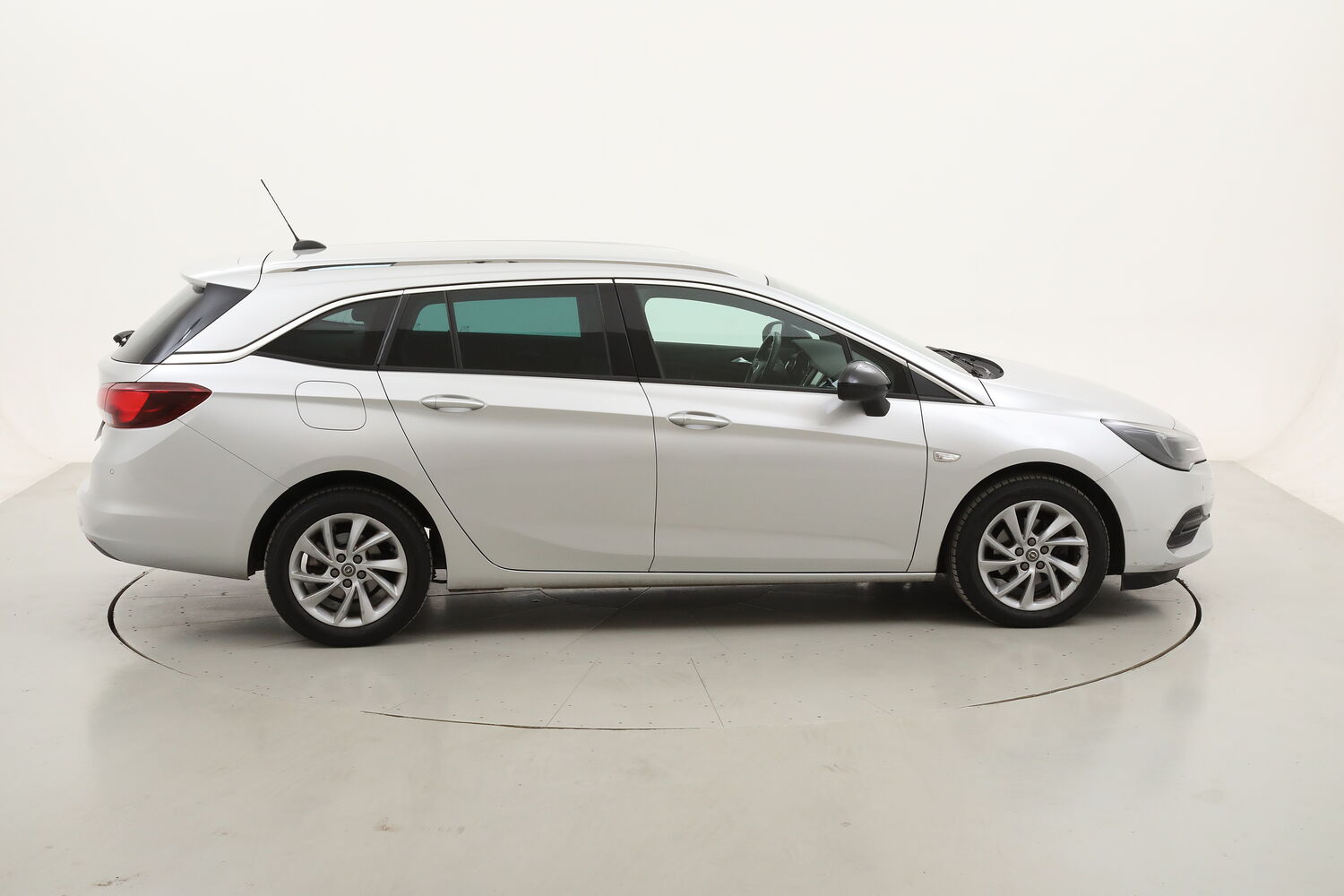Opel Astra ST Business Elegance AT9 usata del 2021 con 96.356 km