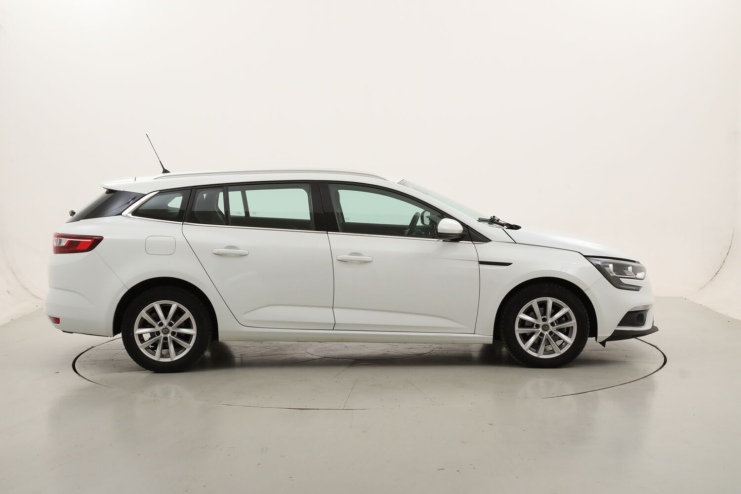 Renault Megane Business usata del 2019 con 135.599 km