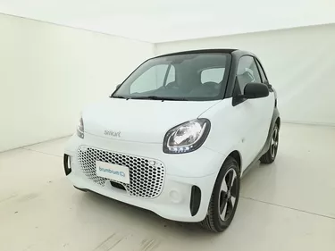 Smart fortwo EQ Passion Elettrico 82CV Automatico Visione frontale