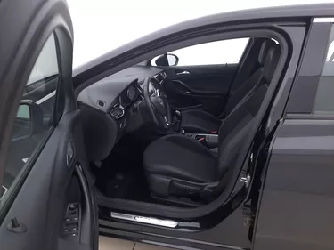Opel Astra ST Innovation 1.6 Diesel 110CV Manuale Sedili