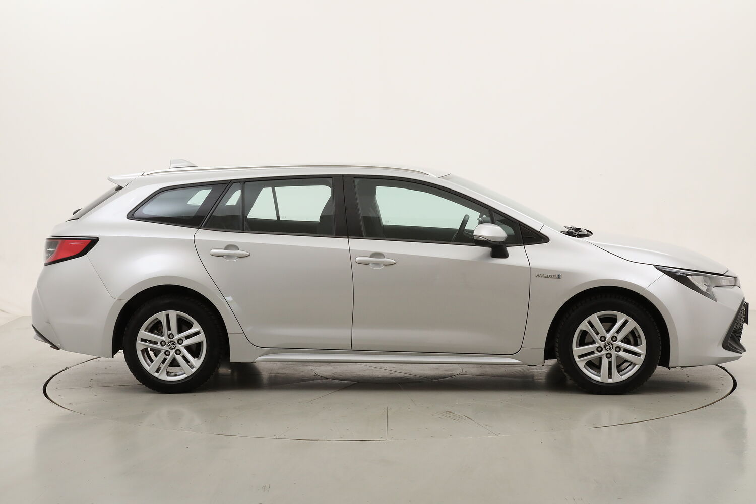 Toyota Corolla TS Hybrid Business usata del 2021 con 54.842 km