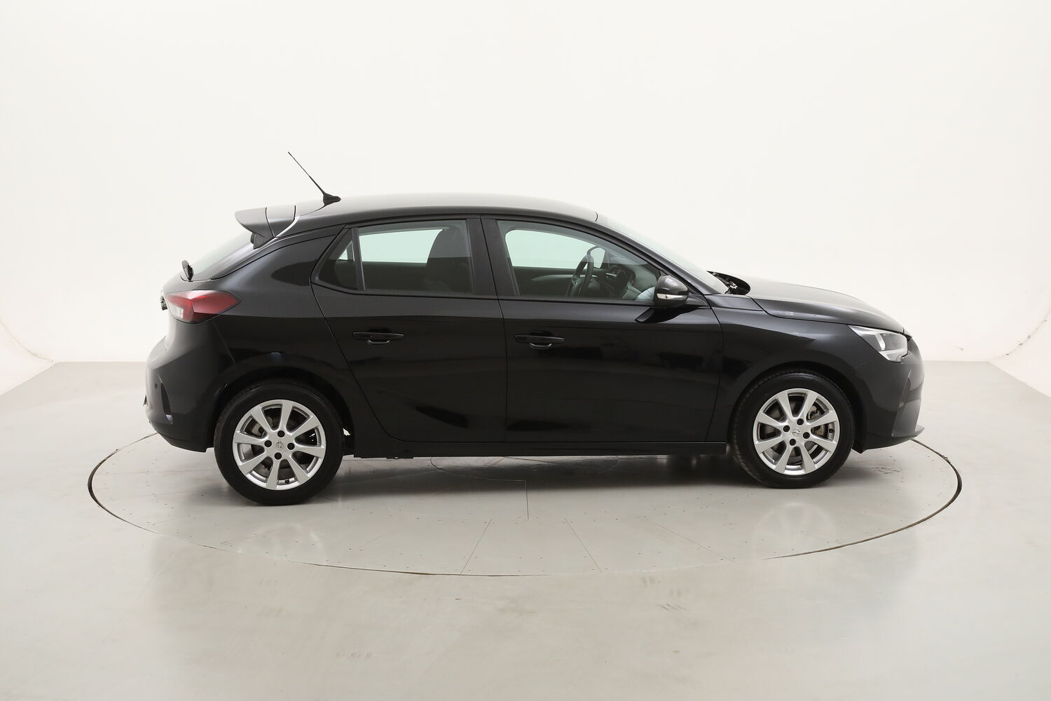 Opel Corsa Edition usata del 2021 con 93.058 km
