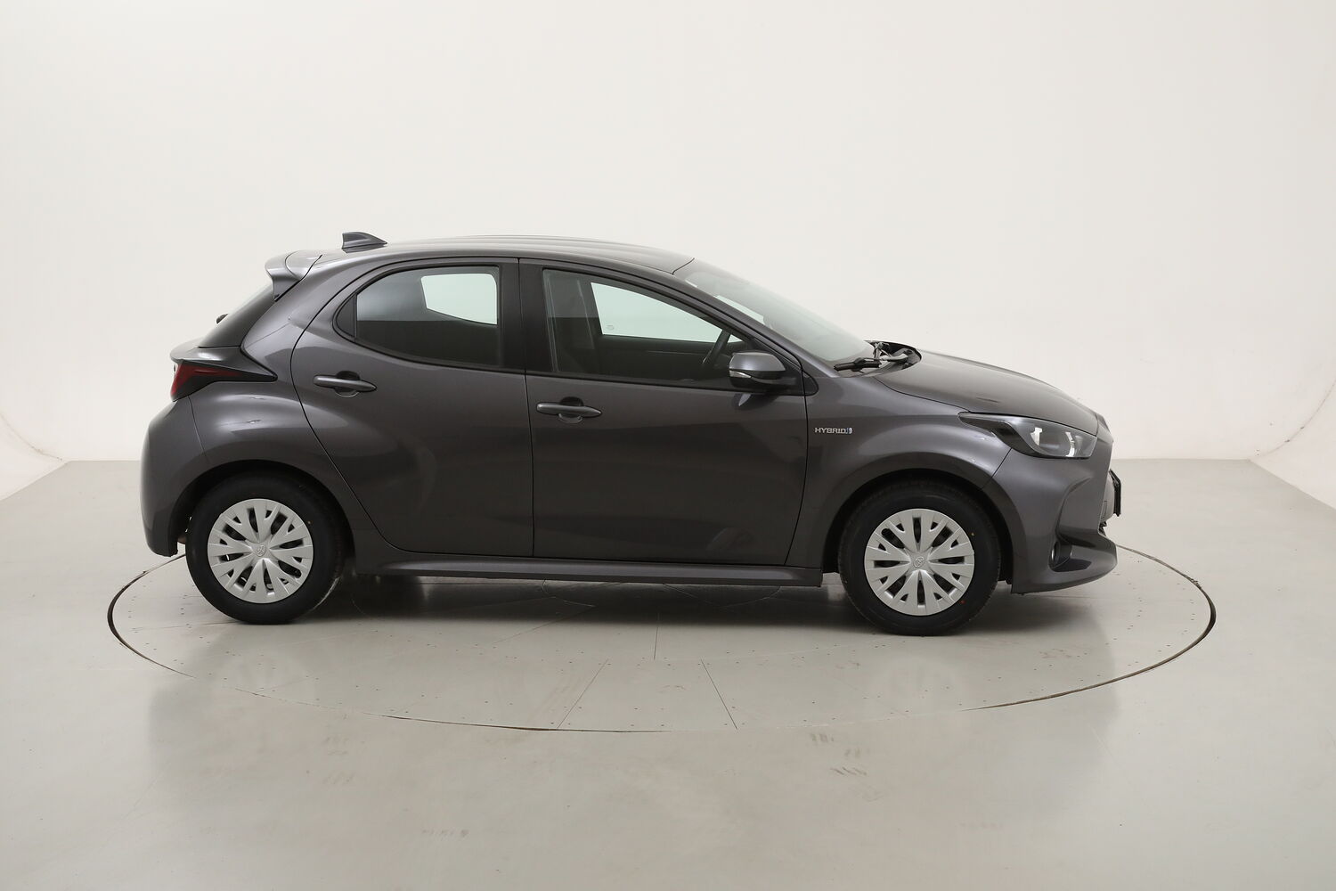 Toyota Yaris Hybrid Business usata del 2021 con 74.465 km
