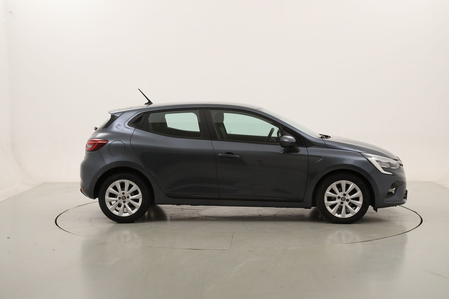 Renault Clio Business usata del 2020 con 59.543 km