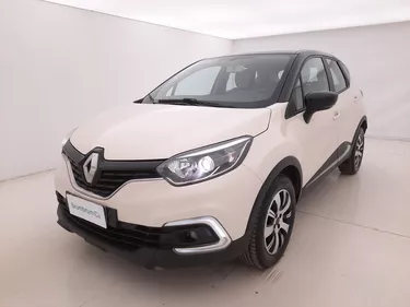 Renault Captur Business EDC 1.5 Diesel 90CV Automatico Visione frontale
