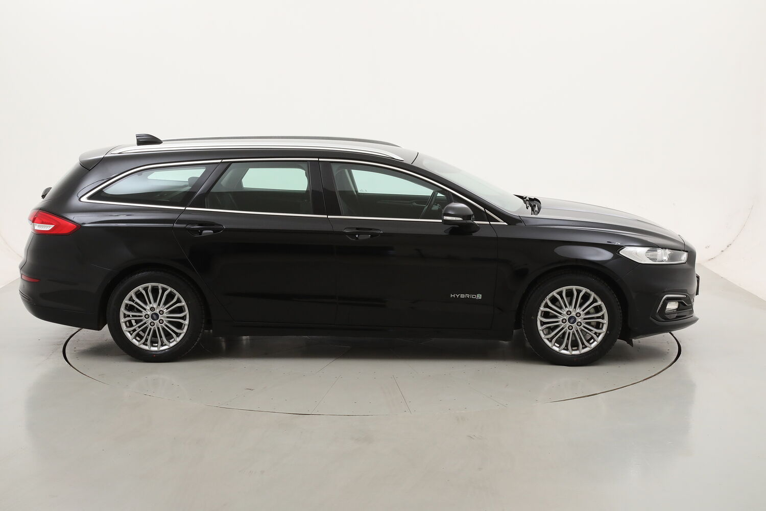 Ford Mondeo SW Hybrid Titanium Business usata del 2020 con 95.222 km