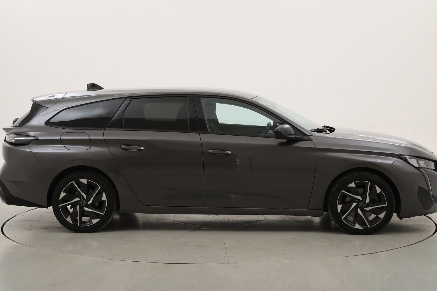 Peugeot 308 SW Allure Pack EAT8 usata del 2022 con 71.548 km