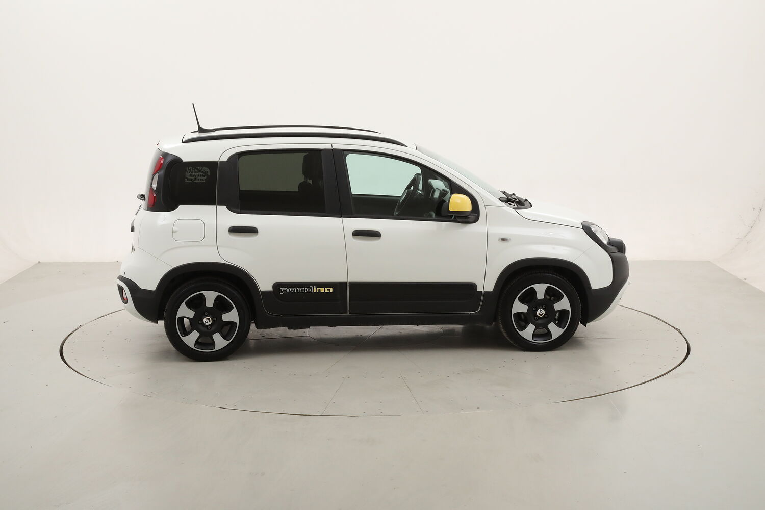 Fiat Panda Hybrid Pandina usata del 2025 con 19.146 km