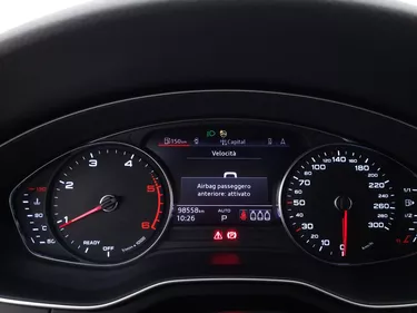 Audi A4 Avant Business S tronic 2.0 Mild Hybrid 136CV Automatico Interni