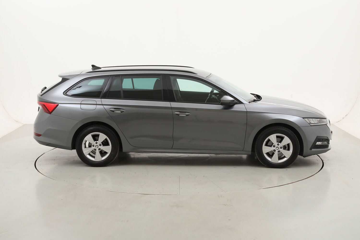 Skoda Octavia Wagon Executive DSG usata del 2022 con 103.745 km