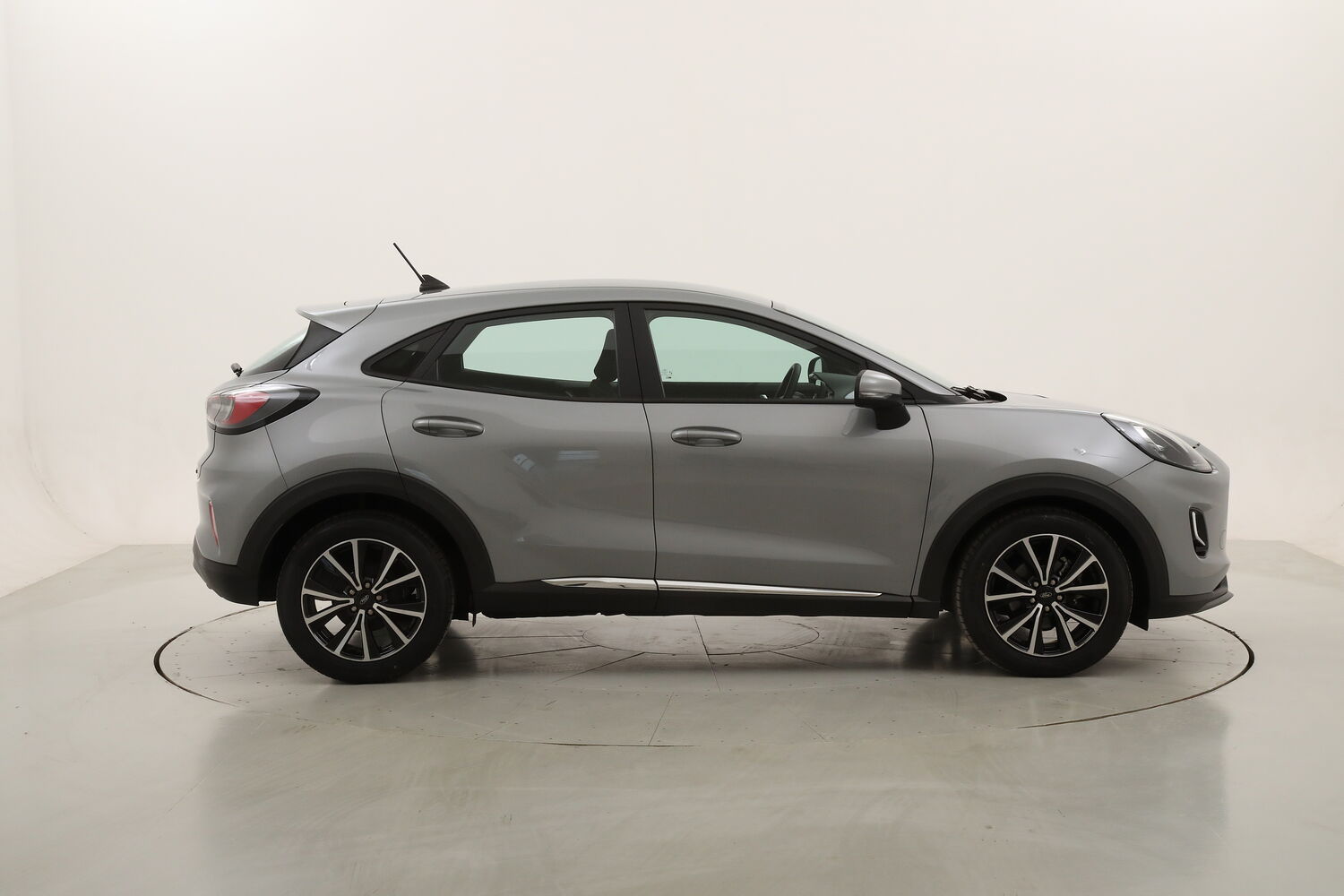 Ford Puma Hybrid Titanium usata del 2021 con 90.869 km