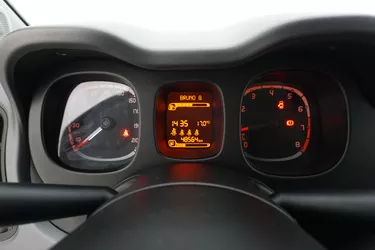 Fiat Panda Hybrid City Life 1.0 Mild Hybrid 70CV Manuale Interni