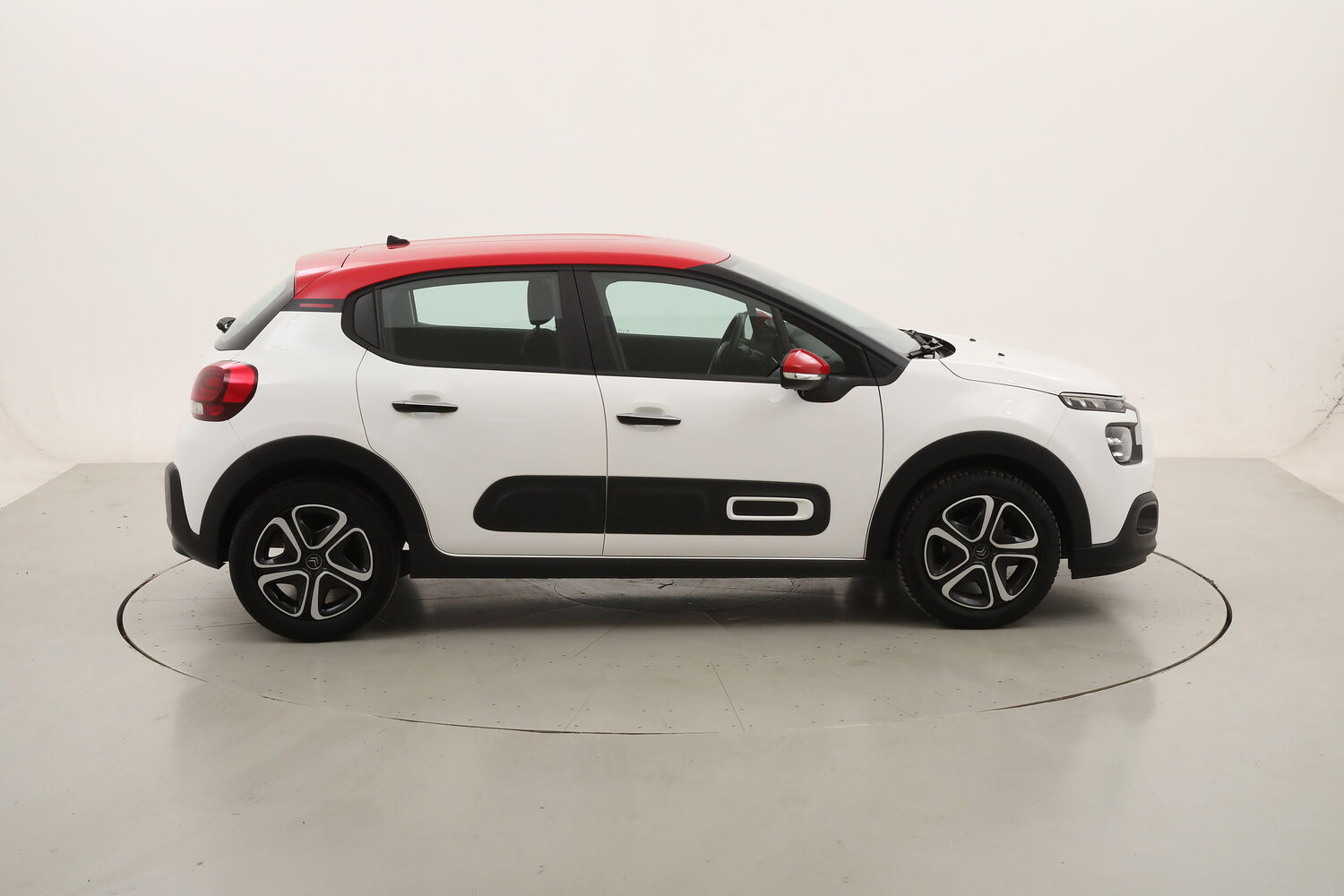 Citroen C3 Shine usata del 2022 con 24.912 km