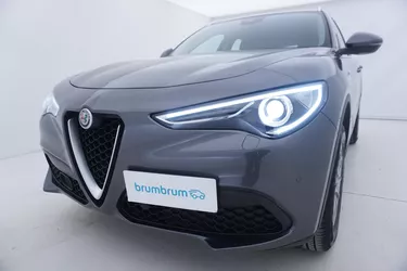 Alfa Romeo Stelvio Business Q4 AT8 2.1 Diesel 190CV Automatico Visione frontale