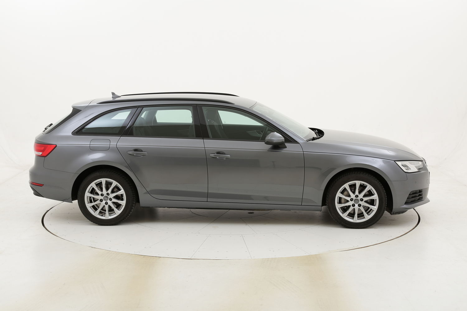 Audi A4 Avant Business S tronic usata del 2016 con 37.473 km