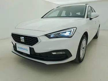 Seat Leon ST Style DSG 2.0 Diesel 150CV Automatico Visione frontale