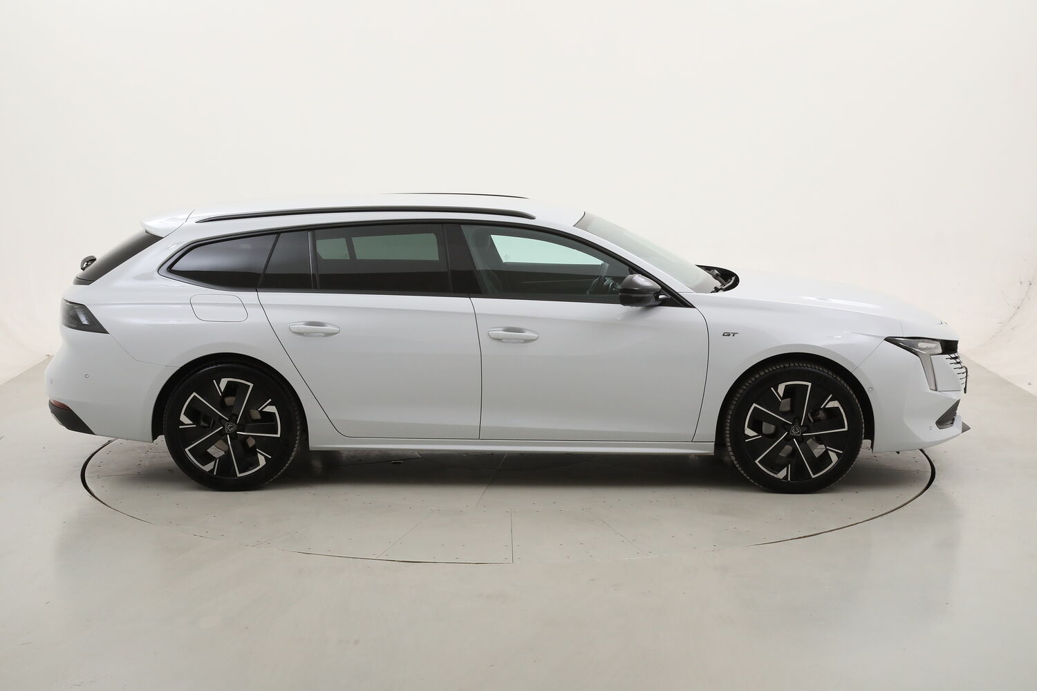 Peugeot 508 SW GT EAT8 usata del 2024 con 25.927 km