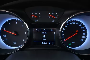 Opel Astra ST Business Elegance AT9 1.5 Diesel 122CV Automatico Interni