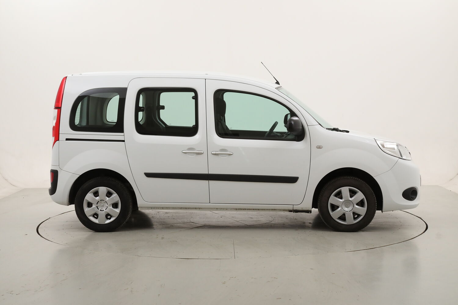 Renault Kangoo Life usata del 2020 con 118.944 km