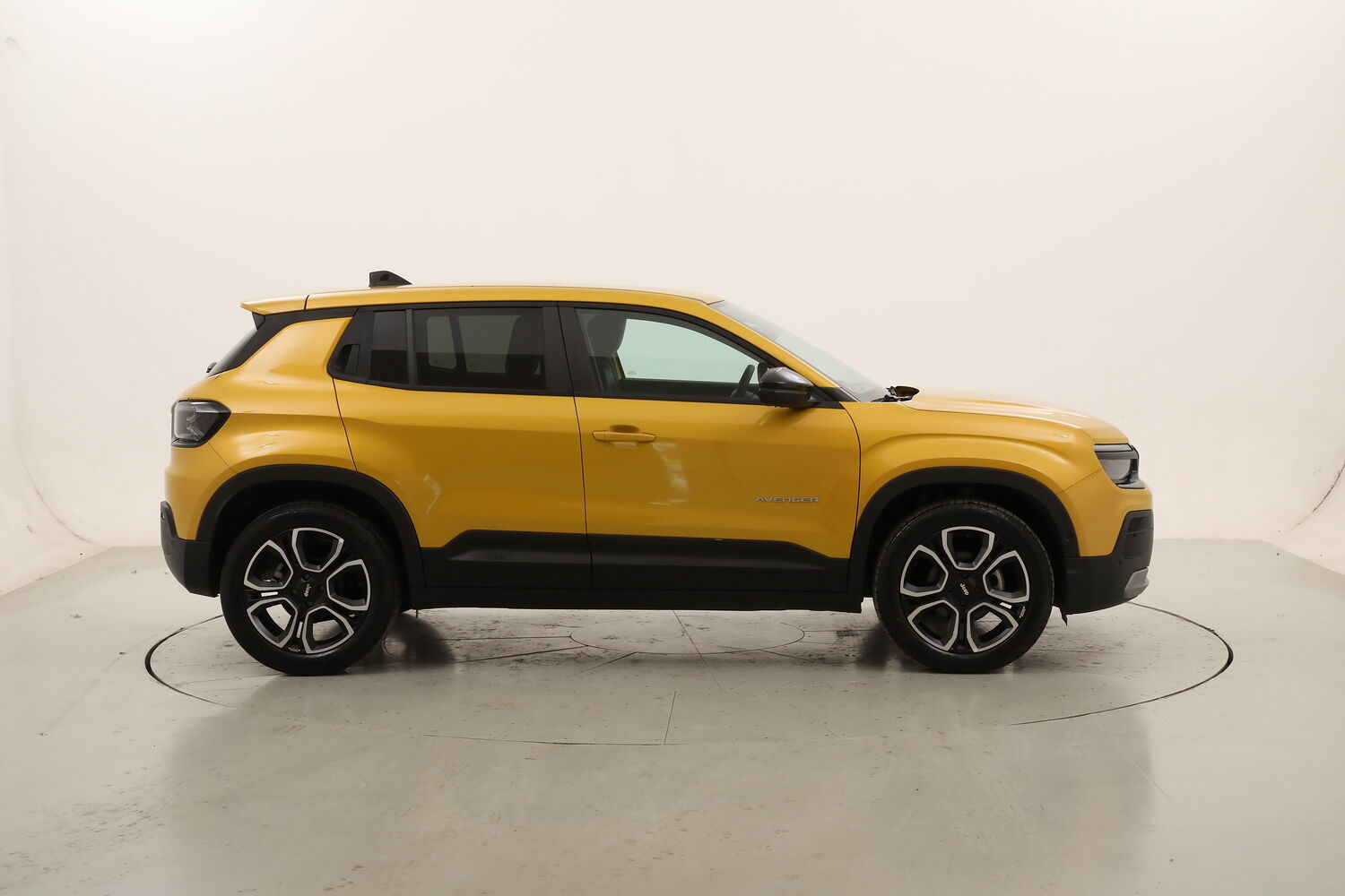 Jeep Avenger Summit usata del 2025 con 19.211 km