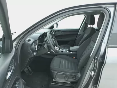 Alfa Romeo Stelvio Business RWD AT8 2.1 Diesel 190CV Automatico Sedili