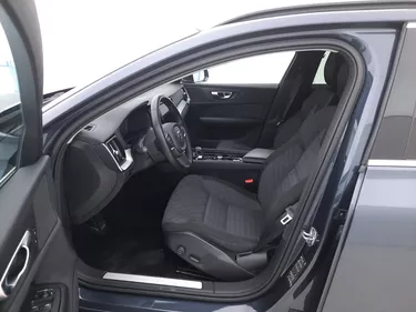 Volvo V60 B4 Momentum Business Pro Geartronic 2.0 Mild Hybrid 197CV Automatico Sedili