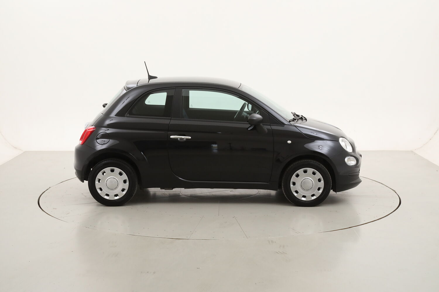 Fiat 500 Hybrid Cult usata del 2022 con 14.988 km