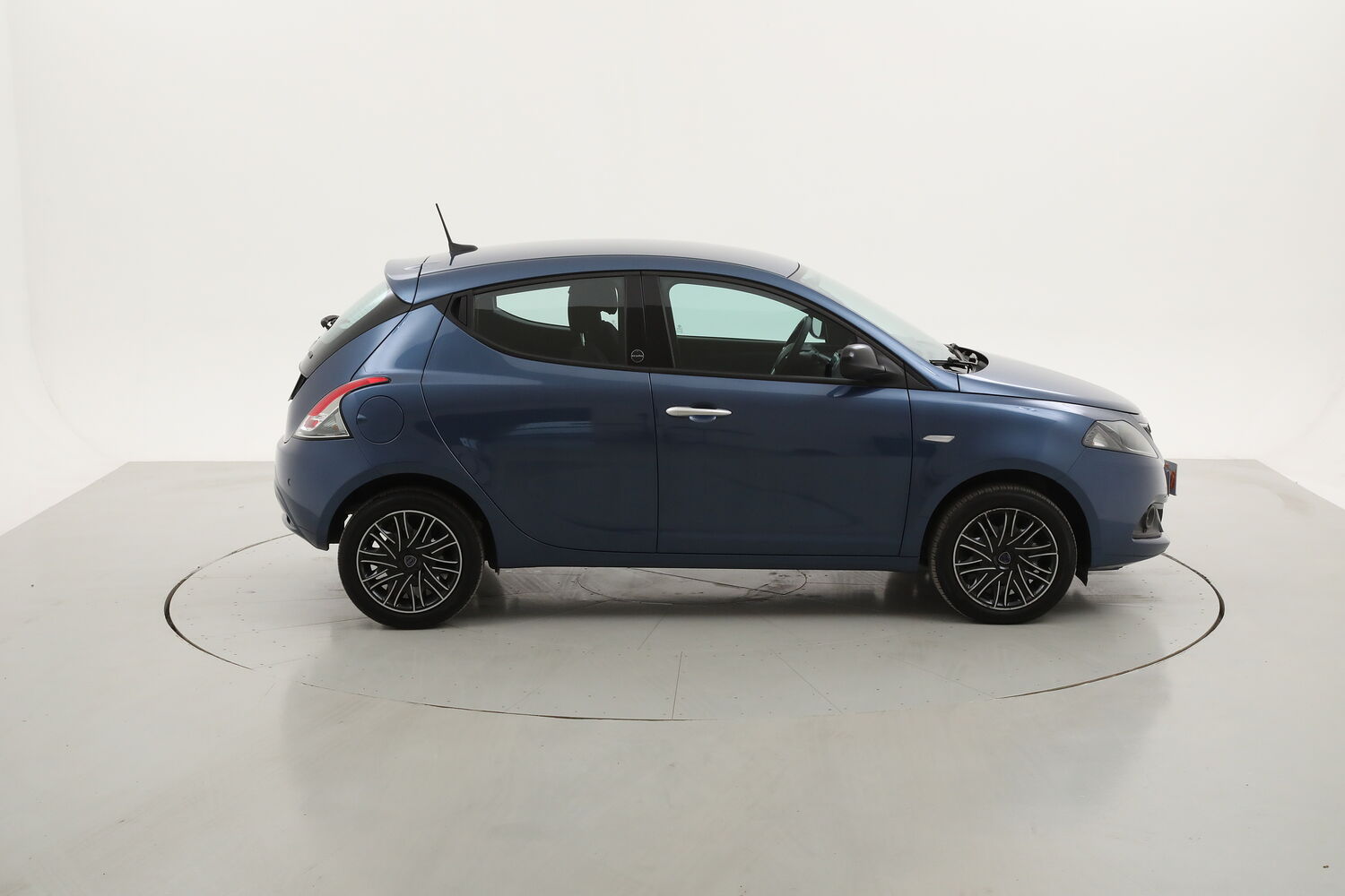 Lancia Ypsilon Hybrid Ecochic Gold usata del 2021 con 61.048 km