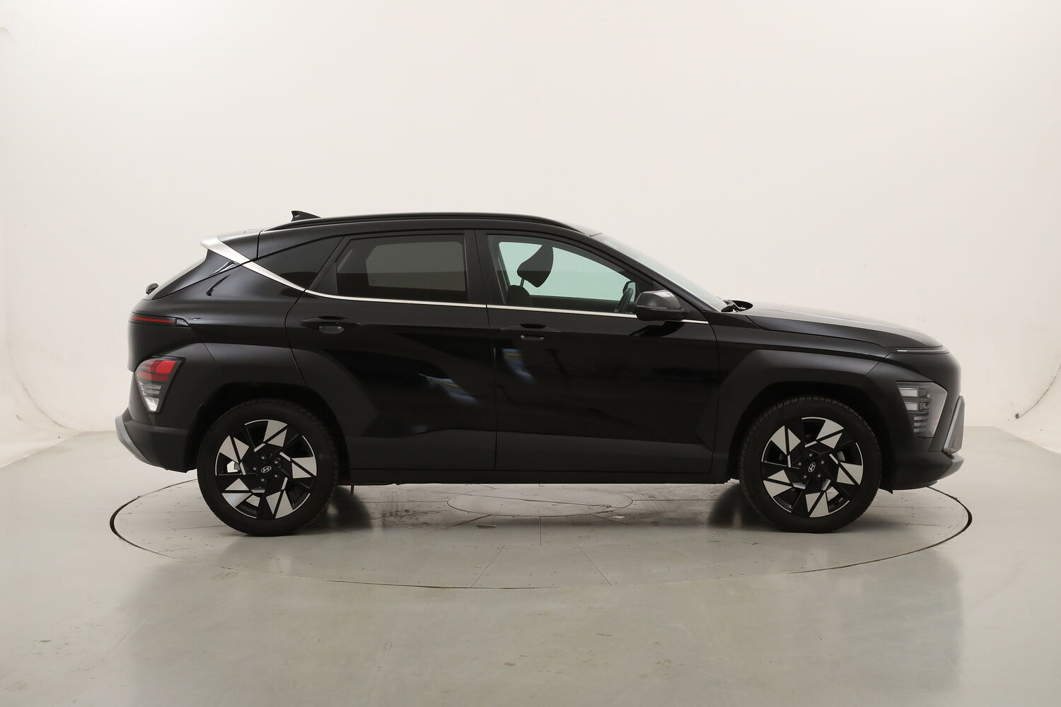Hyundai Kona XLine DCT usata del 2024 con 30.368 km
