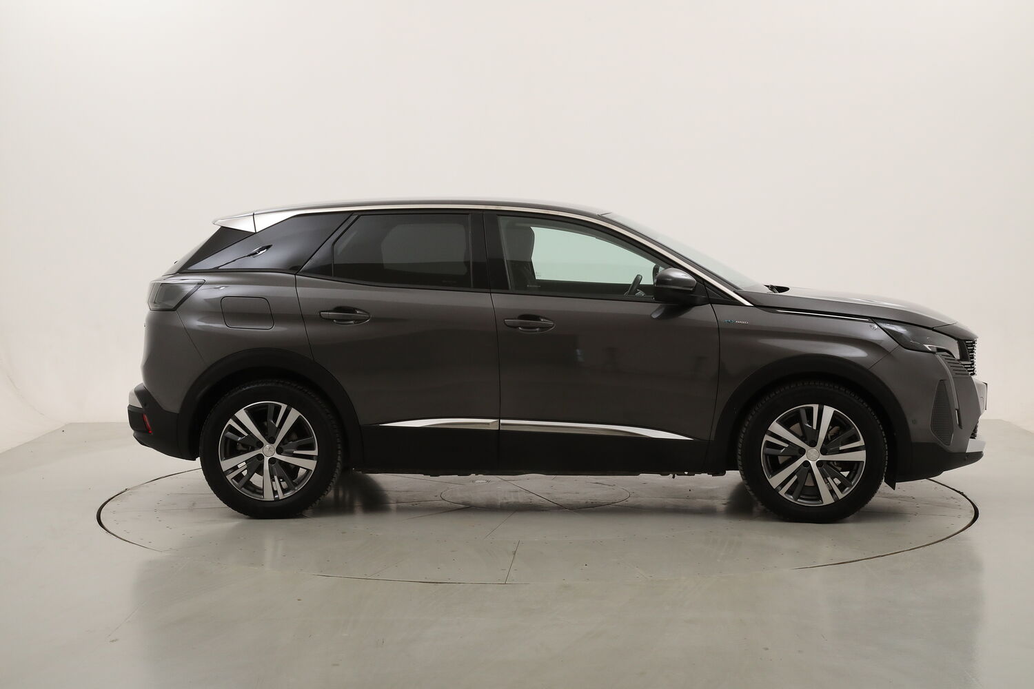 Peugeot 3008 Hybrid Allure usata del 2022 con 76.608 km