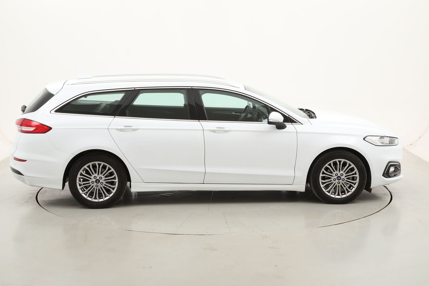 Ford Mondeo SW Titanium Business Auto usata del 2021 con 122.375 km