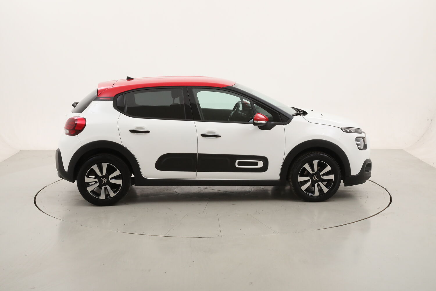 Citroen C3 Shine usata del 2022 con 21.439 km