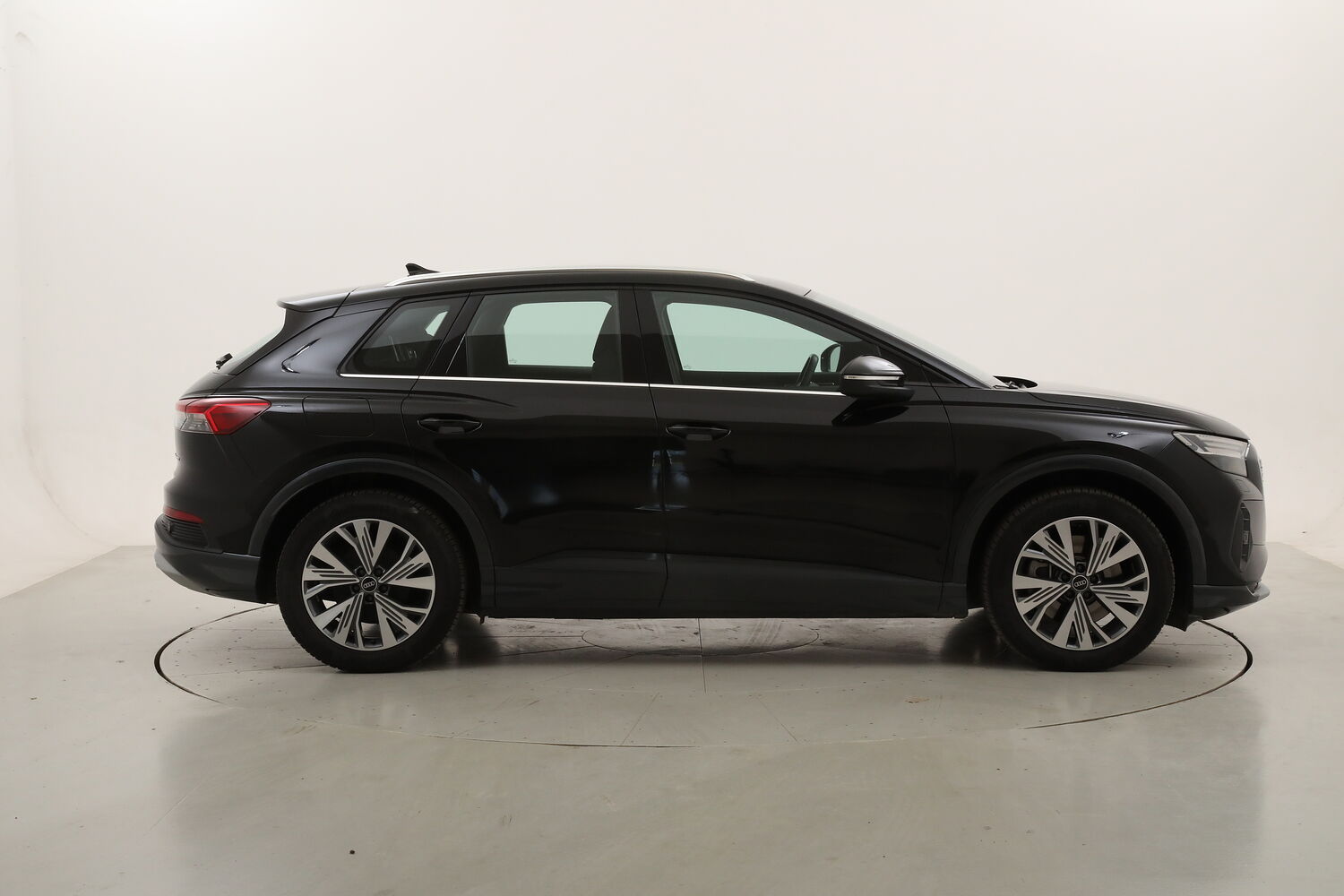 Audi Q4 e-tron 40 e-tron usata del 2022 con 41.320 km