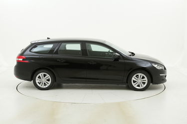 Peugeot 308 usata del 2017 con 106.183 km