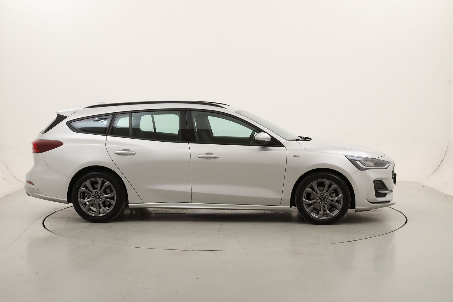 Ford Focus Hybrid ST-Line Design Powershift usata del 2023 con 64.225 km