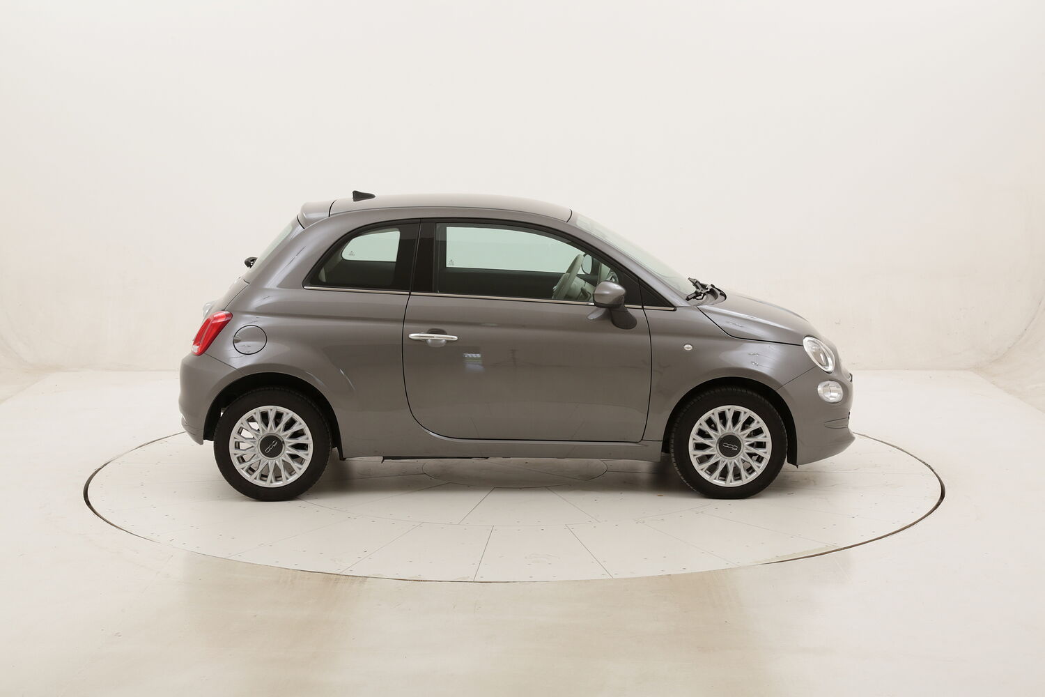Fiat 500 Lounge usata del 2019 con 15.333 km