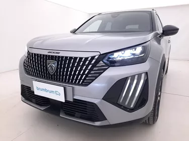 Peugeot 2008 GT EAT8 1.2 Benzina 130CV Automatico Visione frontale