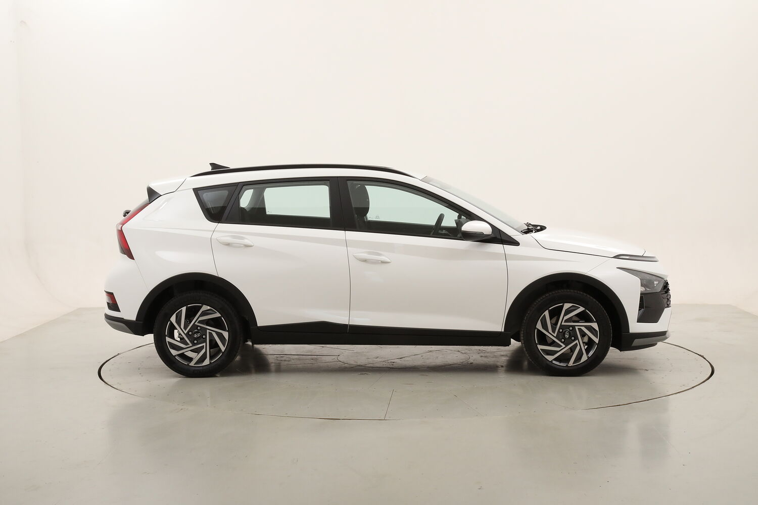 Hyundai Bayon XLine usata del 2025 con 328 km