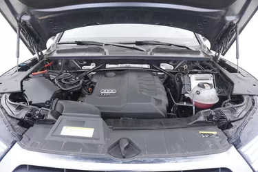 Audi Q5 quattro S tronic 2.0 Diesel 190CV Automatico Vano motore