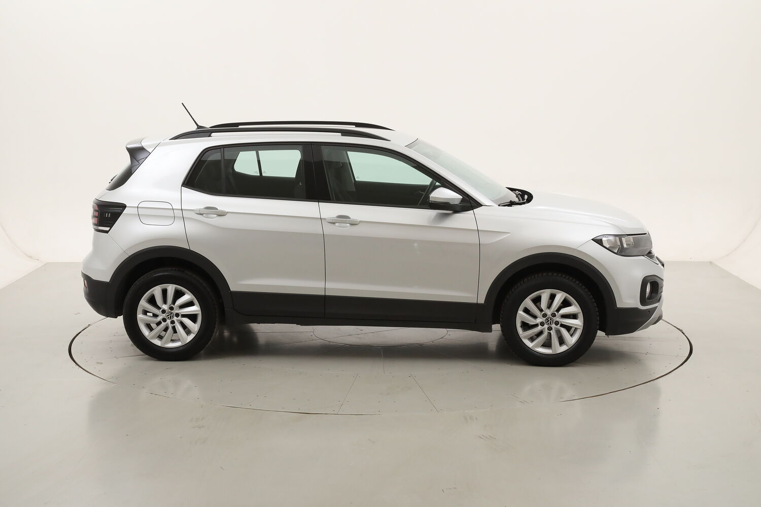 Volkswagen T-Cross Life usata del 2023 con 68.300 km