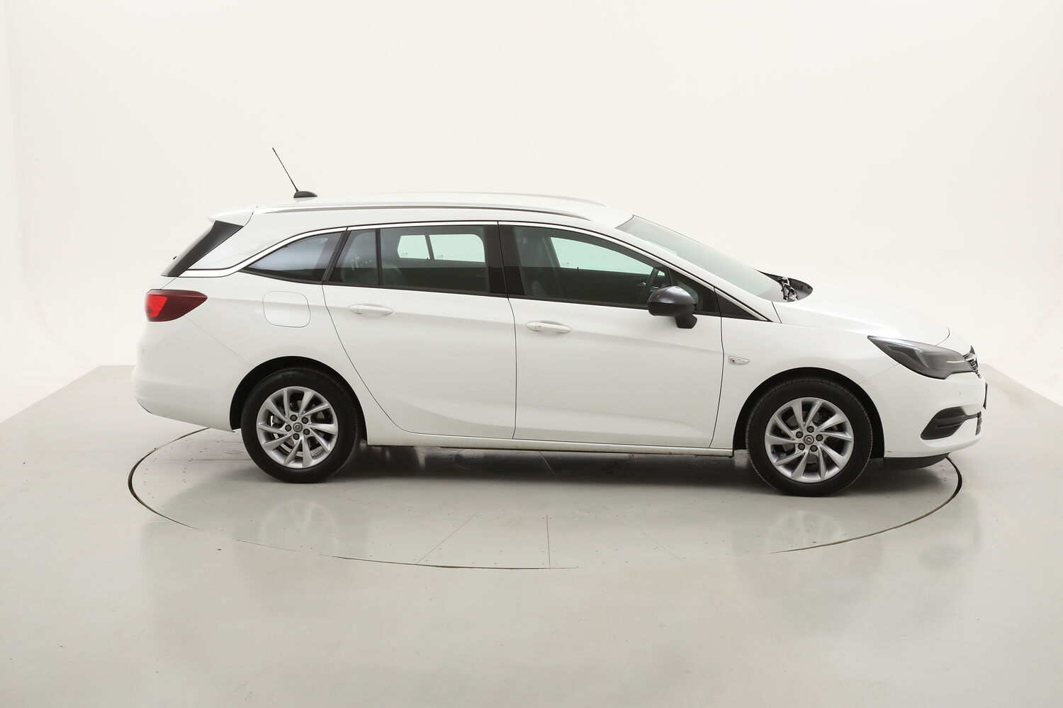 Opel Astra ST Business Elegance AT9 usata del 2021 con 103.147 km